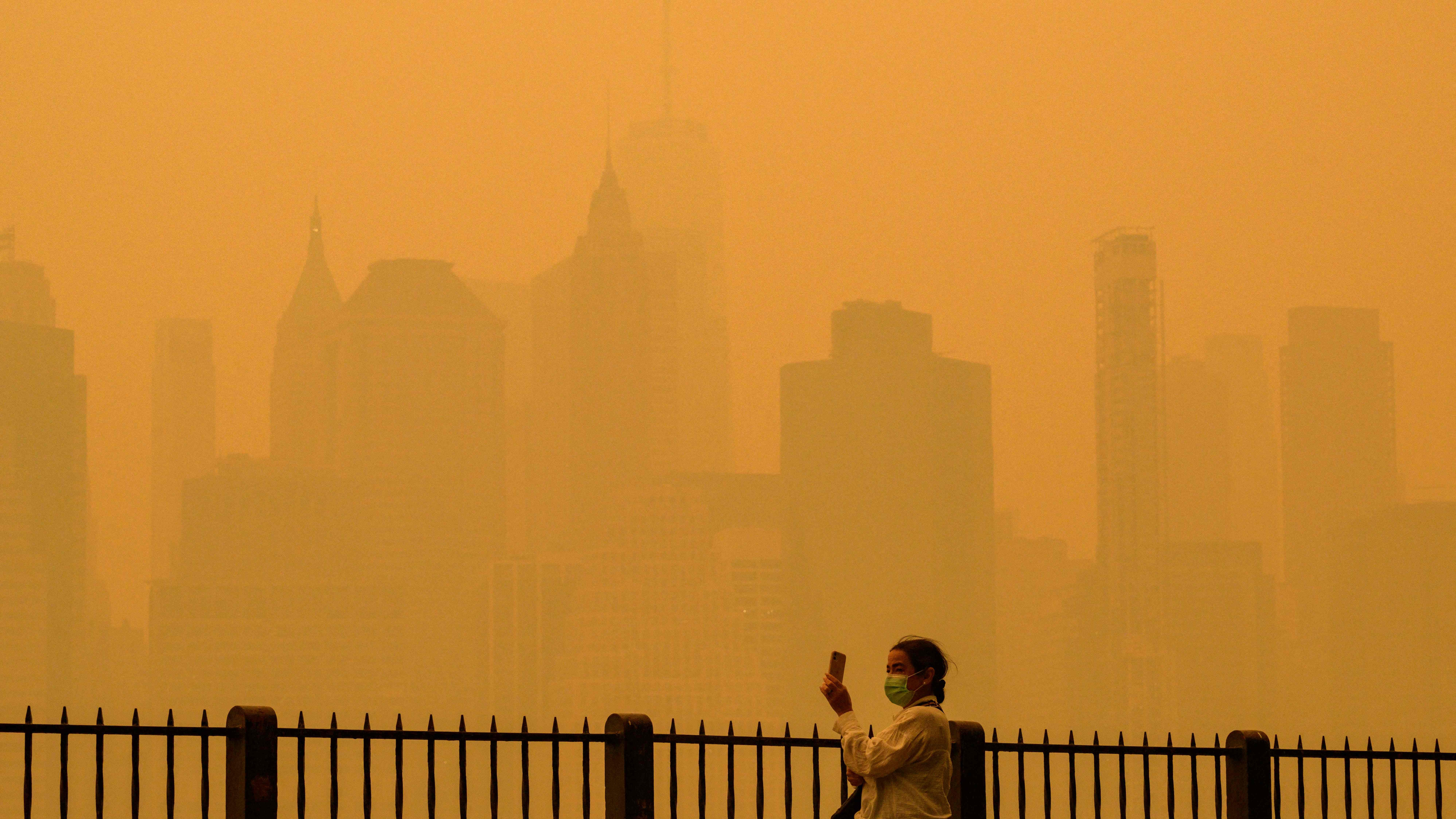Kevin Sheehan: NBC 4 meteorologist Doug Kammerer explains why we're seeing so much smoke from Canadian wildfires