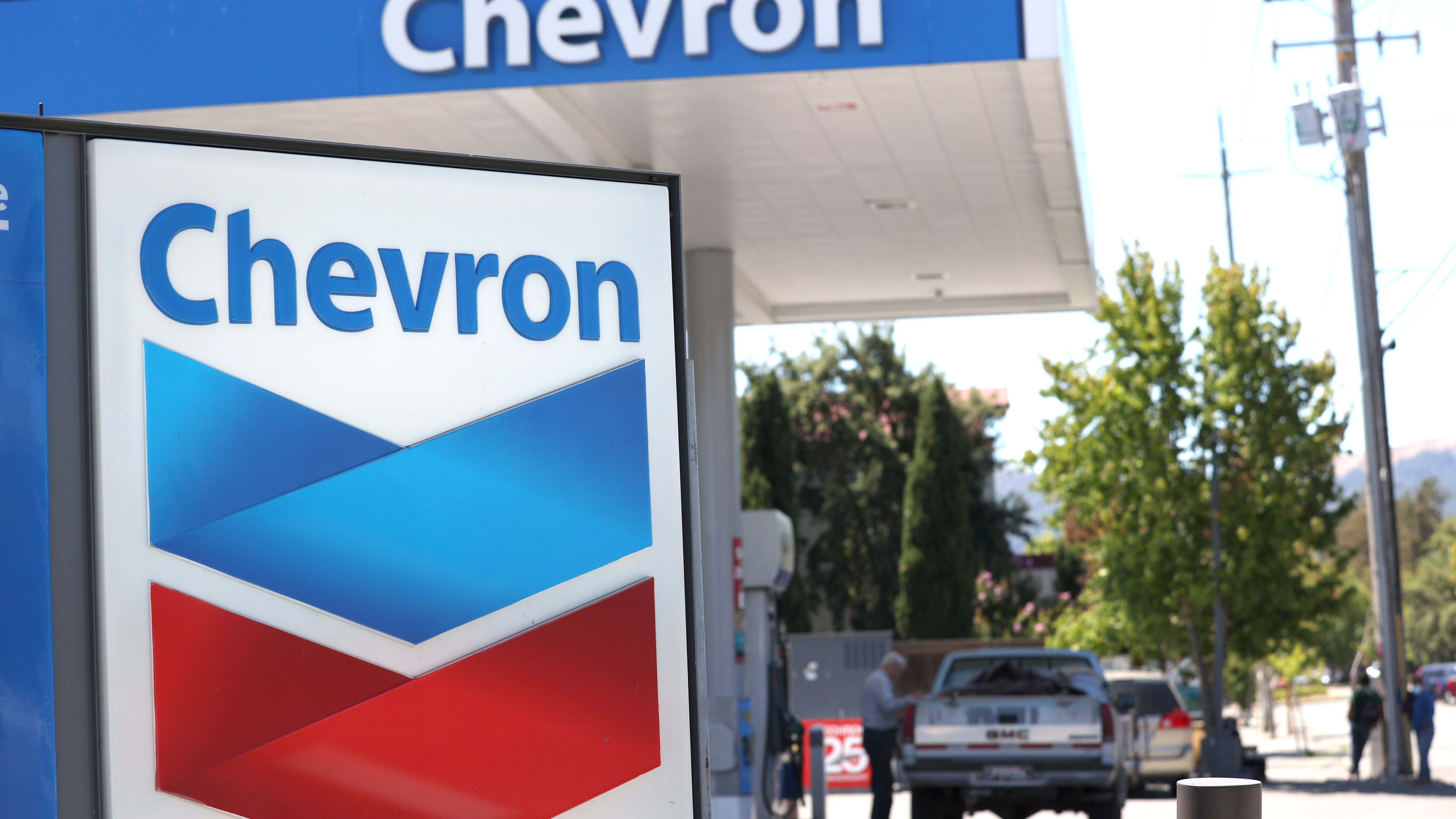 Northern California Chevron charging nearly $10 for gallon of gas