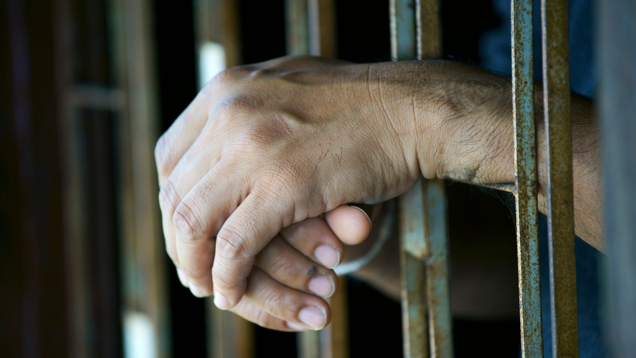 Oregon commutes all death row inmate sentences