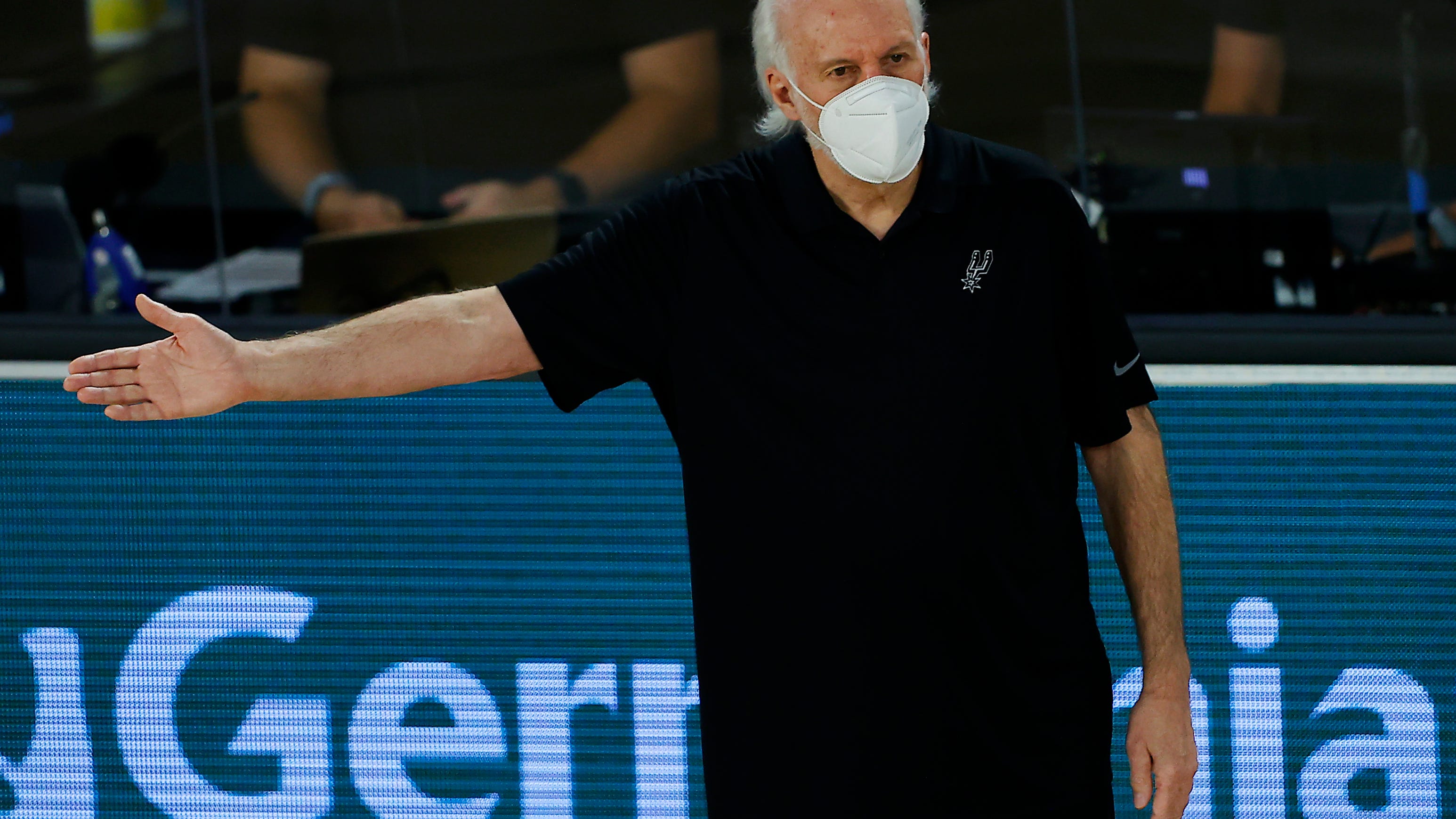 Popovich rips Texas for easing mask rules: 'Ignorant'