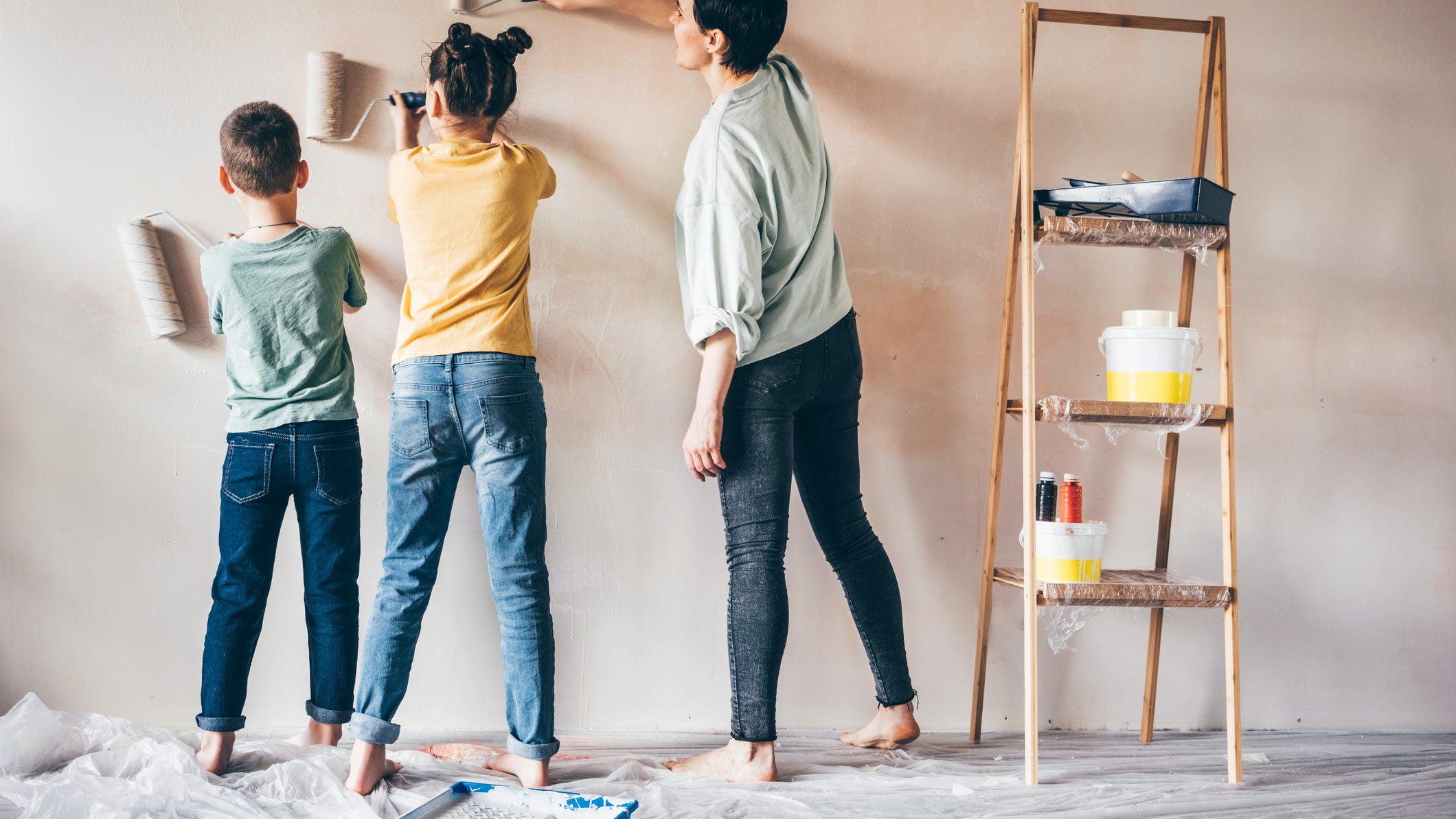 Reduce your environmental impact with the Buy Nothing Project