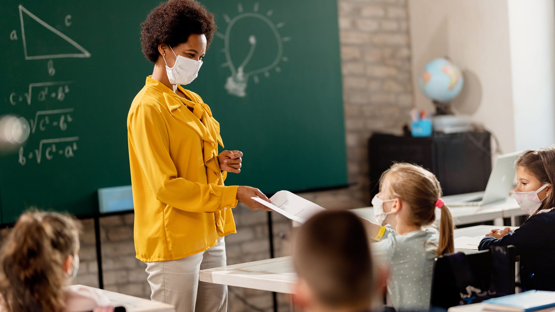 Philadelphia School District sets deadline for staff to upload proof of vaccination