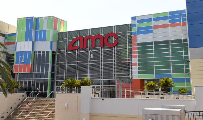  People enter AMC Town Square 18 