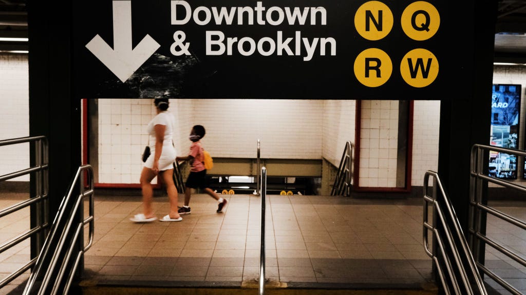Brooklyn R train service to be suspended weeknights, weekends until June for switch replacement