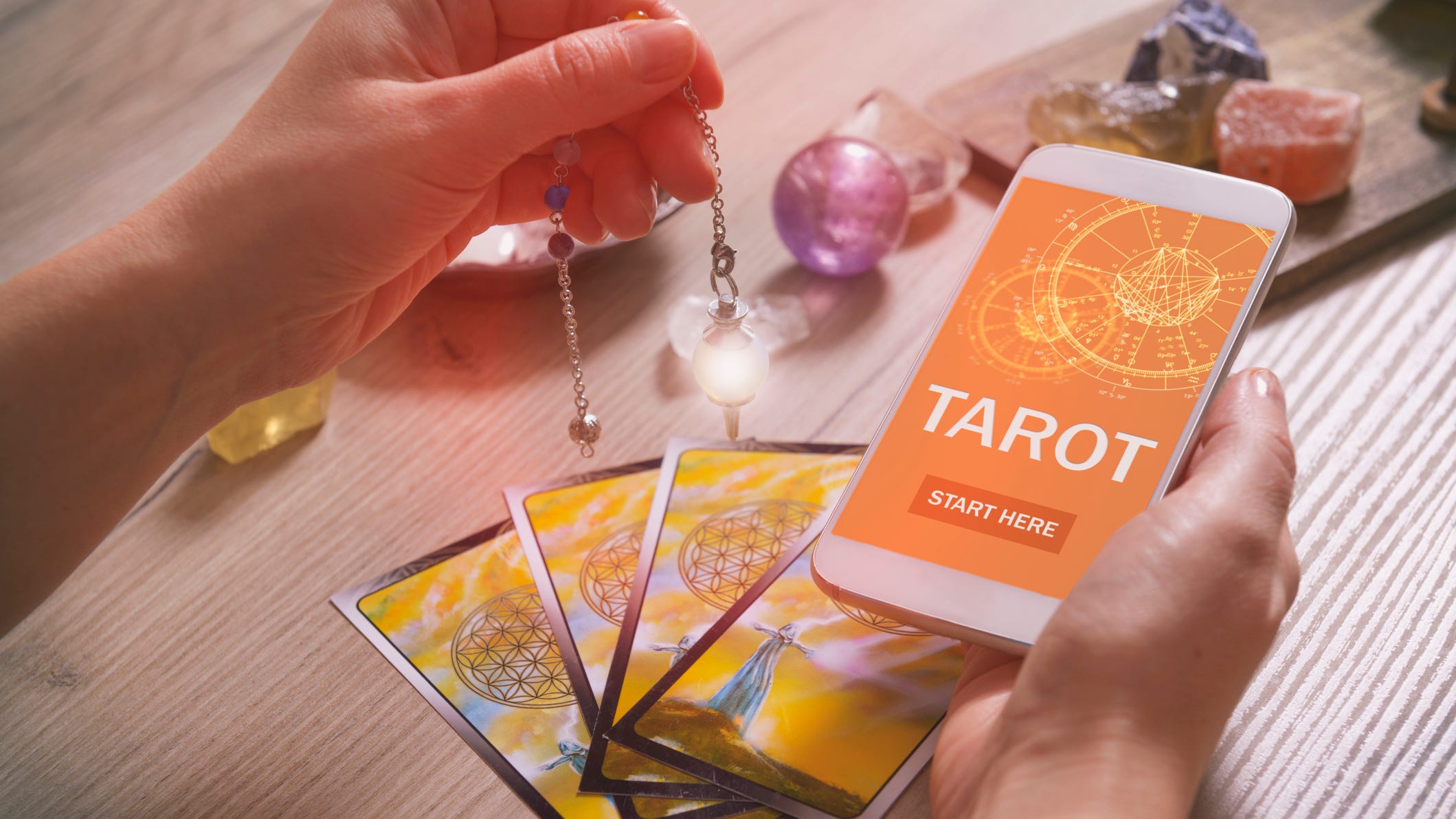 Instagram scammers pose as psychics, fortune tellers to rip off users