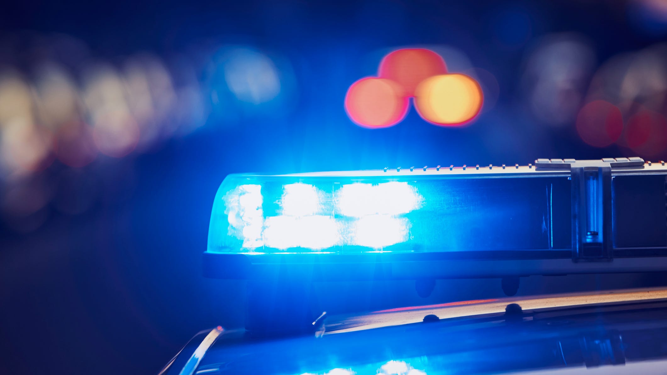 Thieves brazenly storm 2 more Bay Area stores, punctuating crime-riddled weekend