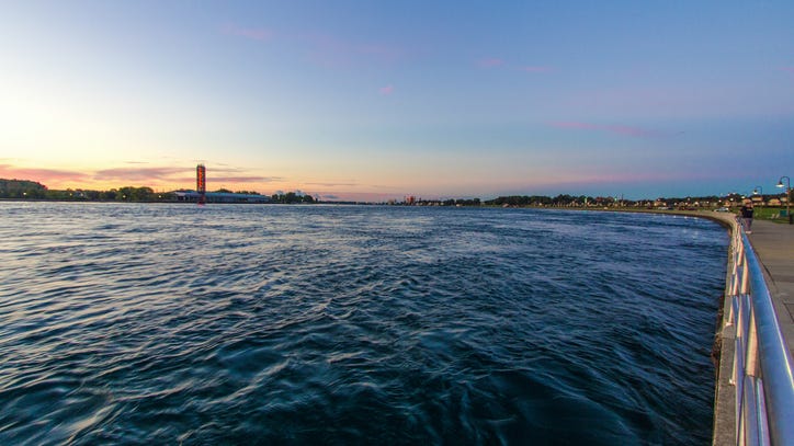 Boater drowns after going into water to set anchor at mouth of the St. Clair River