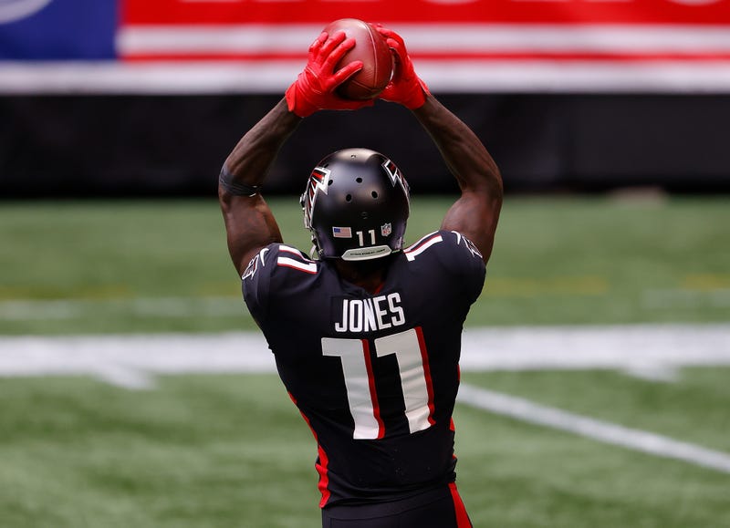 Atlanta Falcons receiver Julio Jones catches a pass.