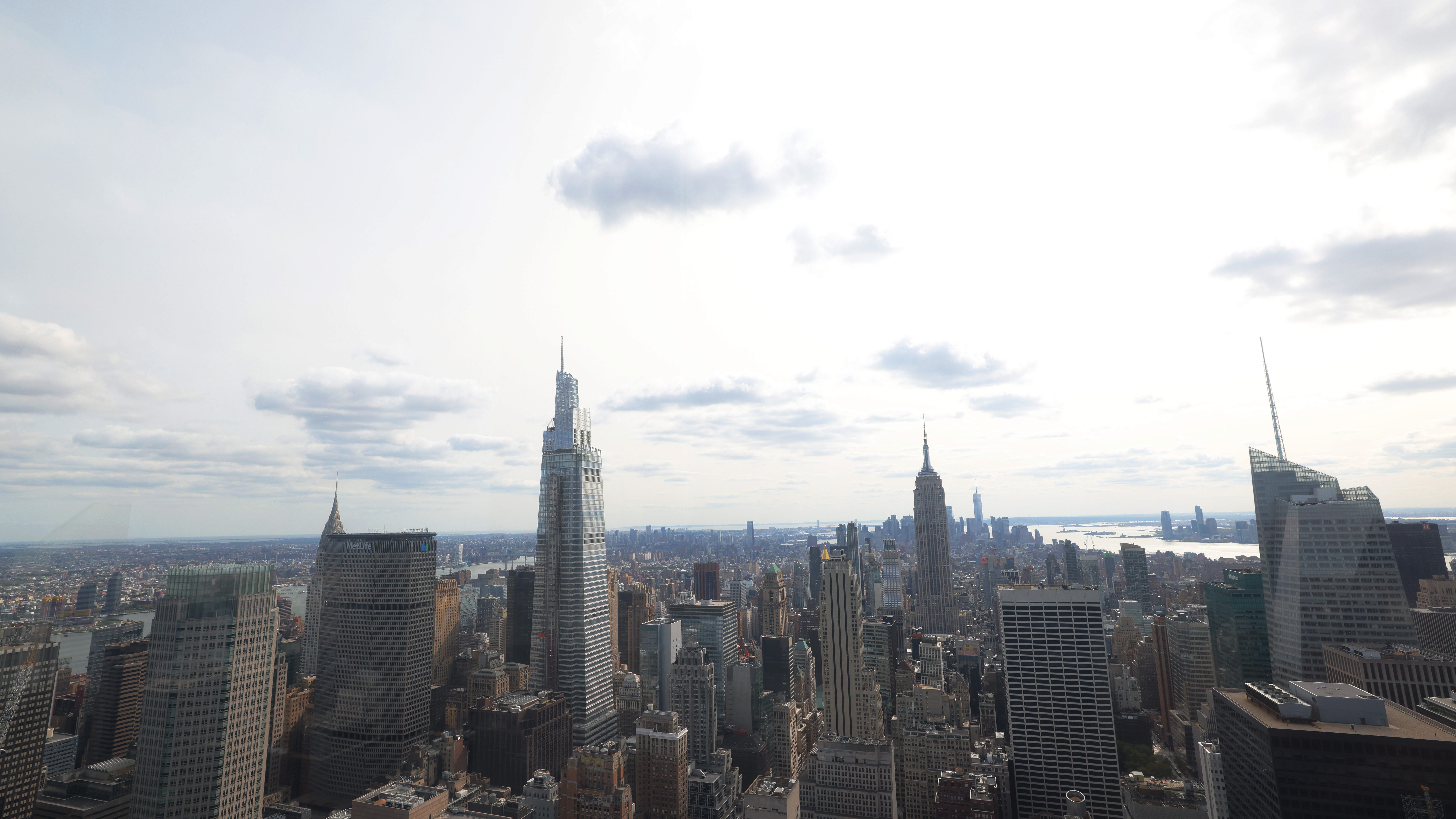 44% of Manhattan employers delayed office return amid delta surge: survey