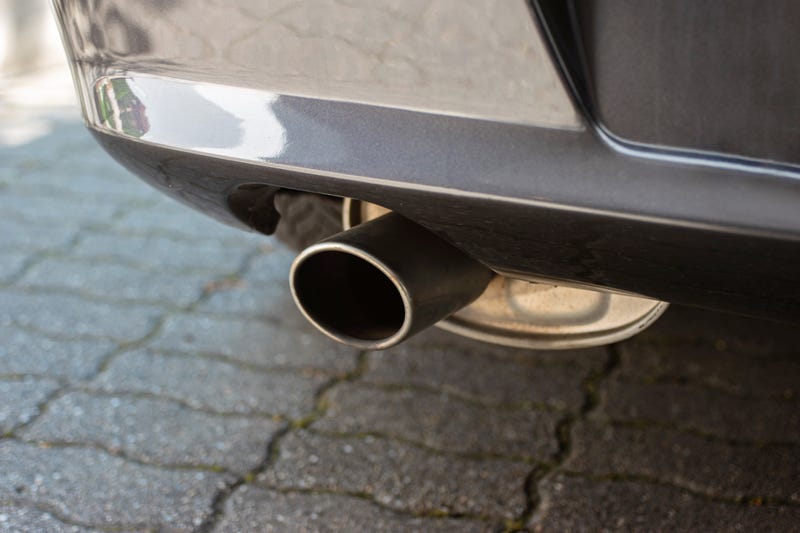 Car's exhaust pipe