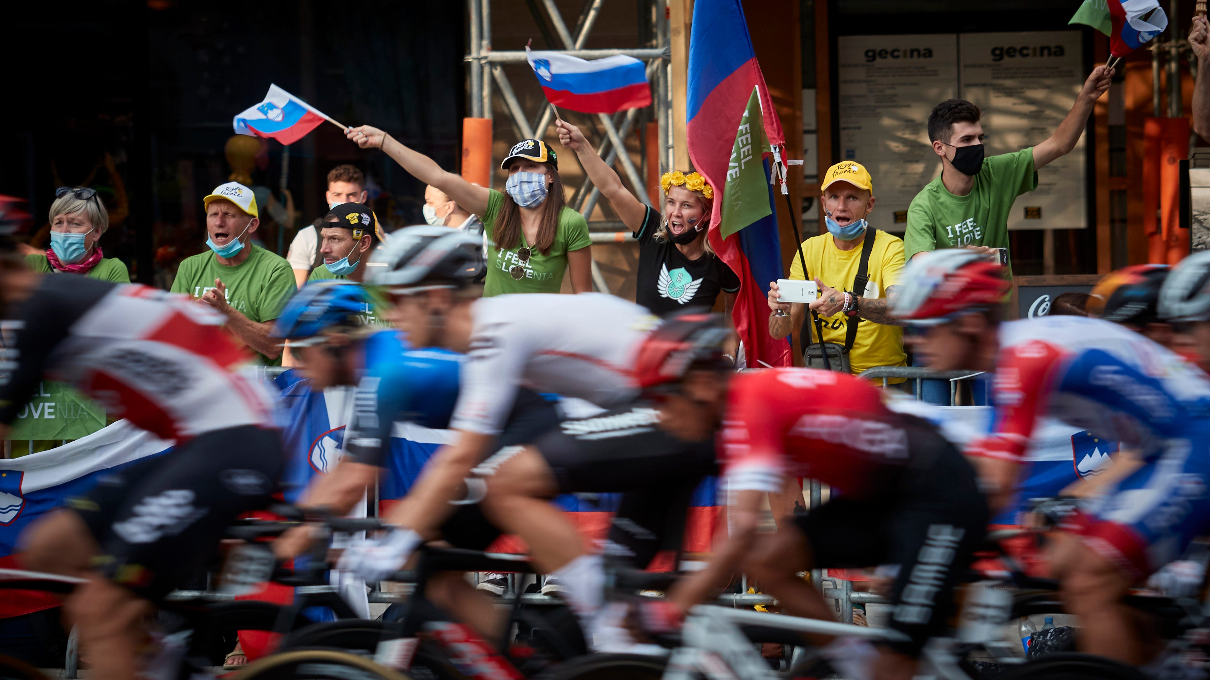 Police arrest fan who allegedly caused giant wreck at Tour de France: Report