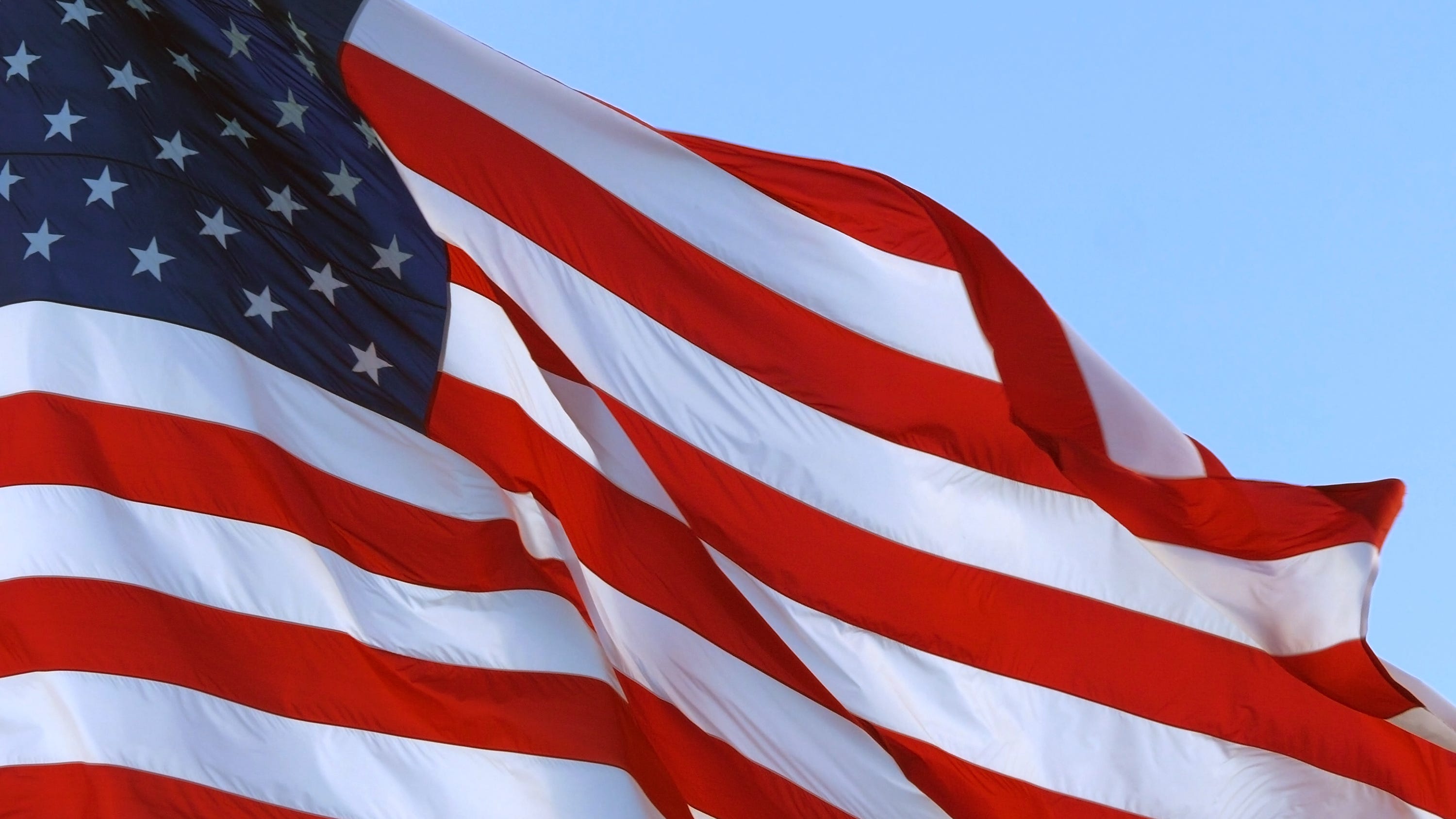 West Michigan car dealership replaces stolen U.S. flag just in time for Fourth of July