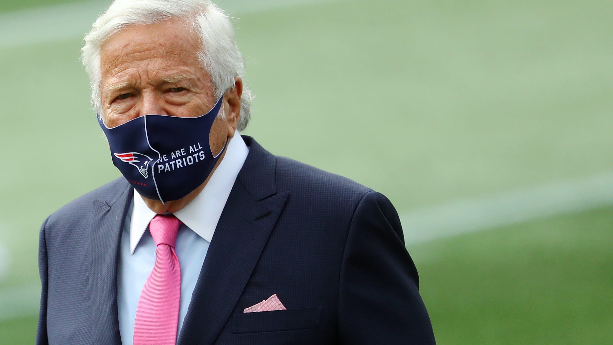Patriots owner Robert Kraft shells out $43 million for Hamptons beach house