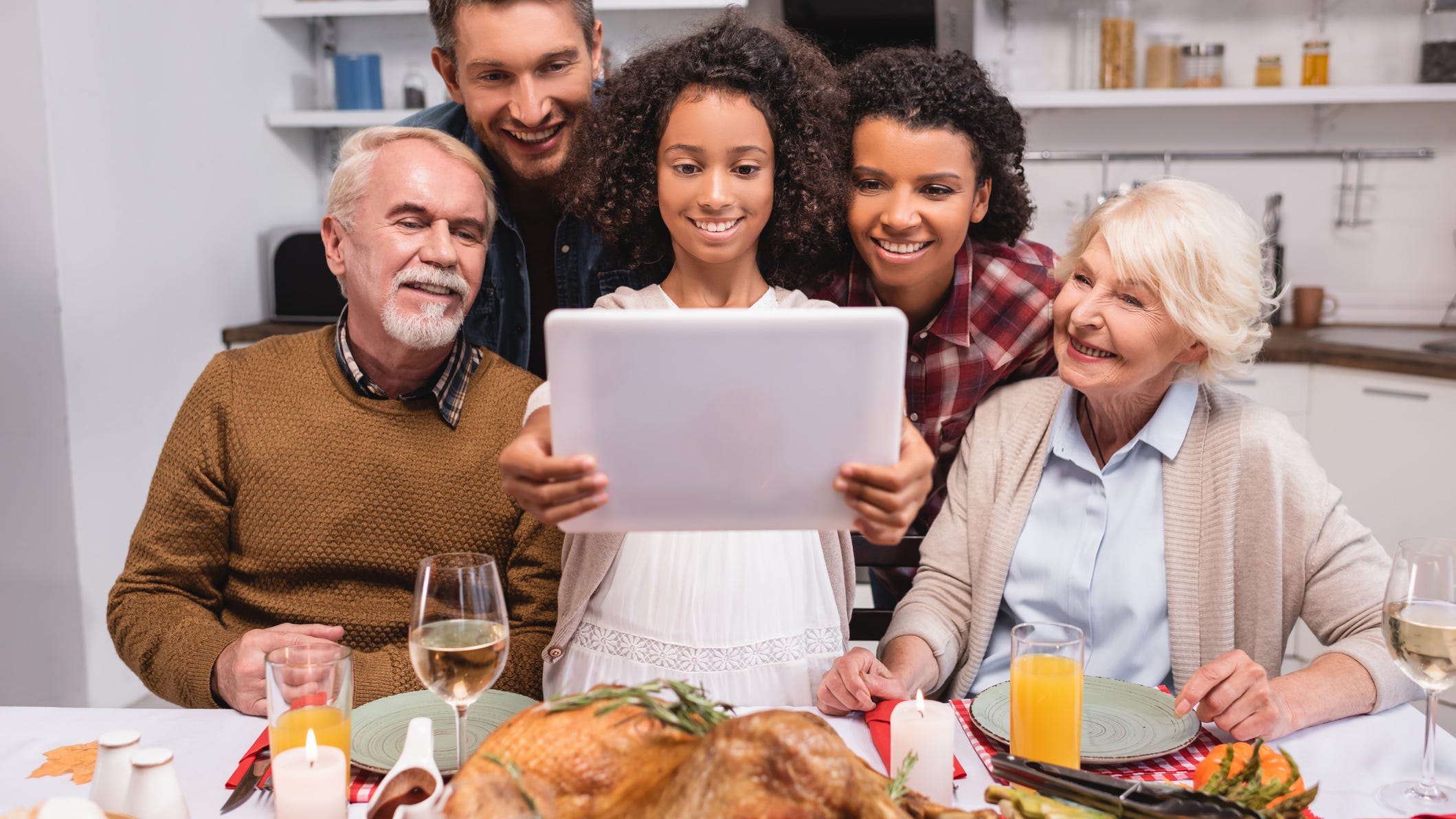 Why you shouldn’t rely on a negative COVID test to see your family for Thanksgiving