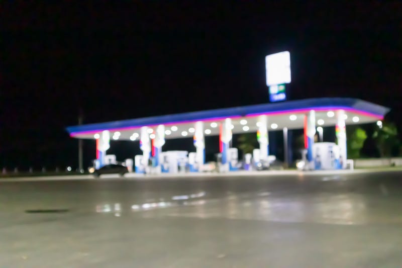 One man is in custody following a dangerous gas station incident near downtown Detroit that saw response from not only police officers, but also the bomb squad on Monday night.