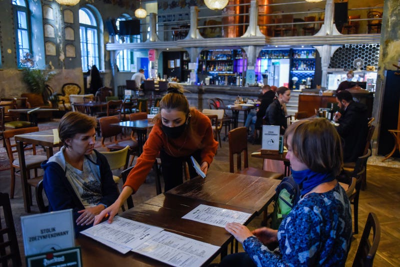 A North Bay restaurant owner wants her employees to be 100% vaccinated.