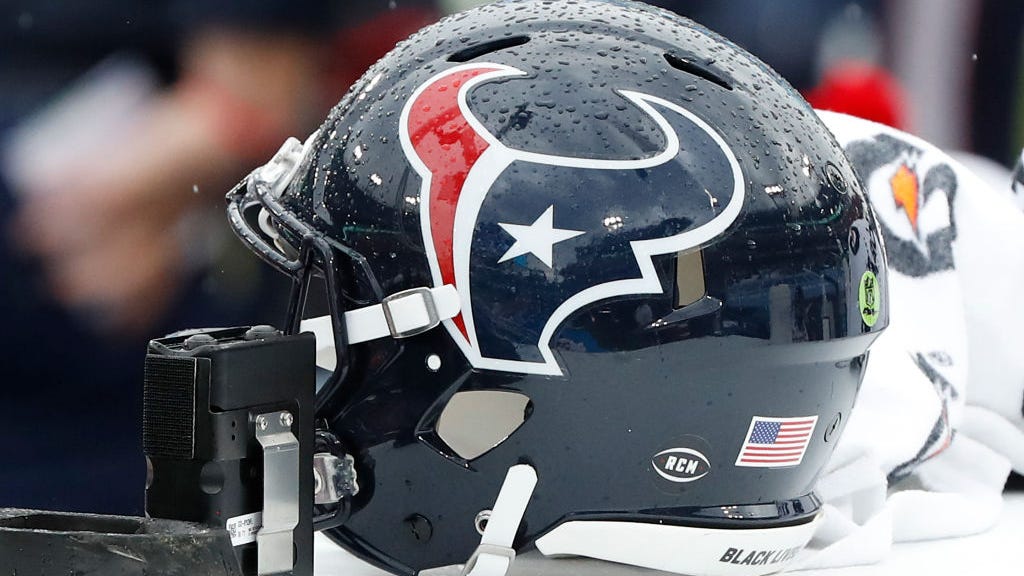 Texans interview Seahawks executive Trent Kirchner for general manager