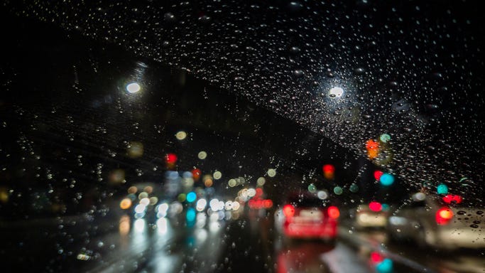 Man shot by stranger who tapped on his car window: police