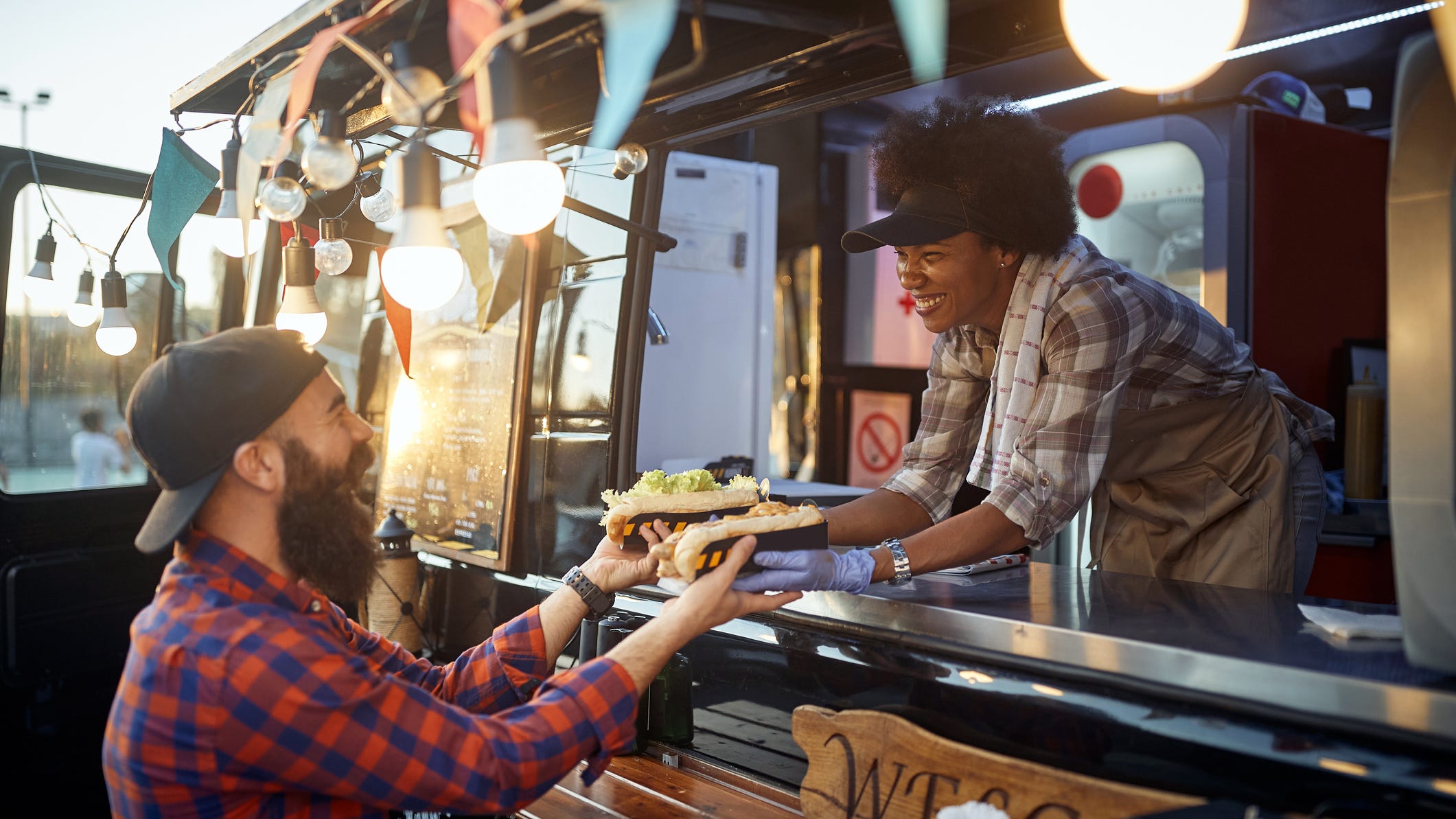 Dallas to loosen restrictions on food trucks and other mobile food options