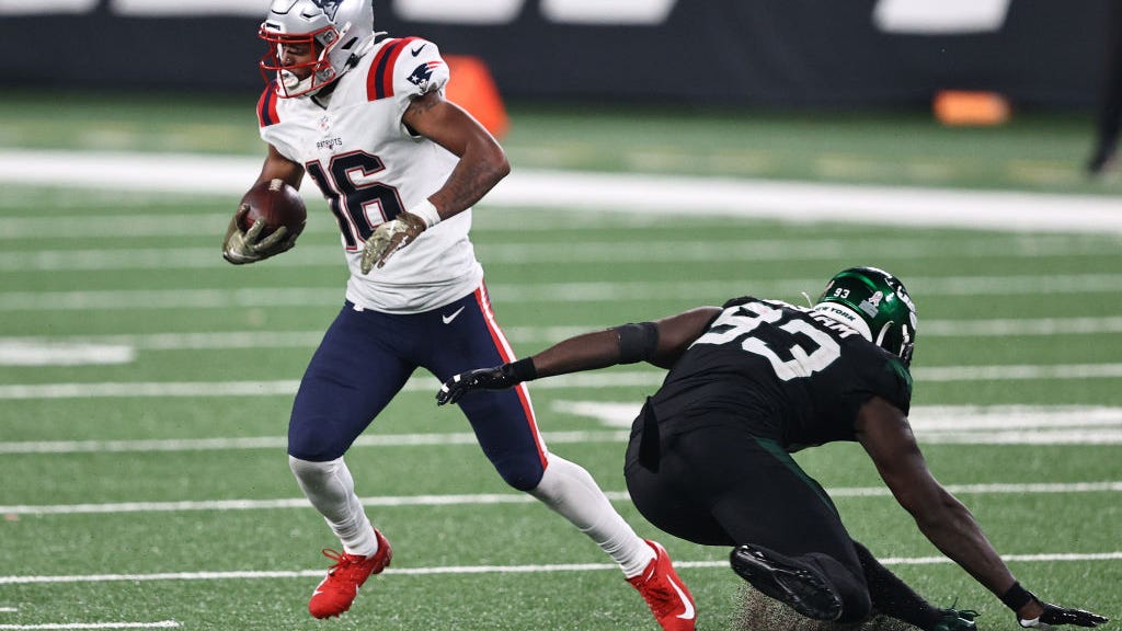 Top fantasy football waiver wire pickups for Week 10