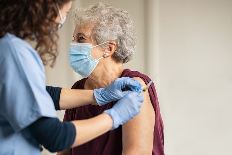 Glitches with COVID vaccine registration for elderly reported at United Center