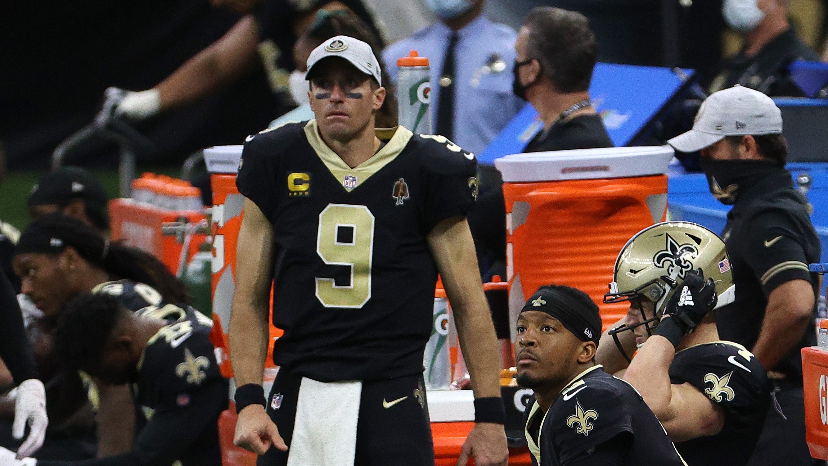 Drew Brees took himself out of Sunday's game, says he wasn't 'going to be effective'