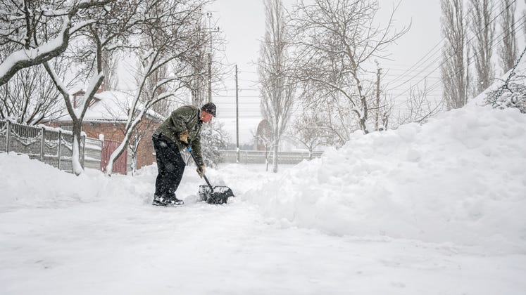 2 feet of snow expected in parts of the Midwest