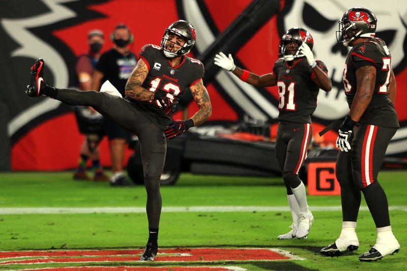 Mike Evans celebrates after scoring a touchdown.