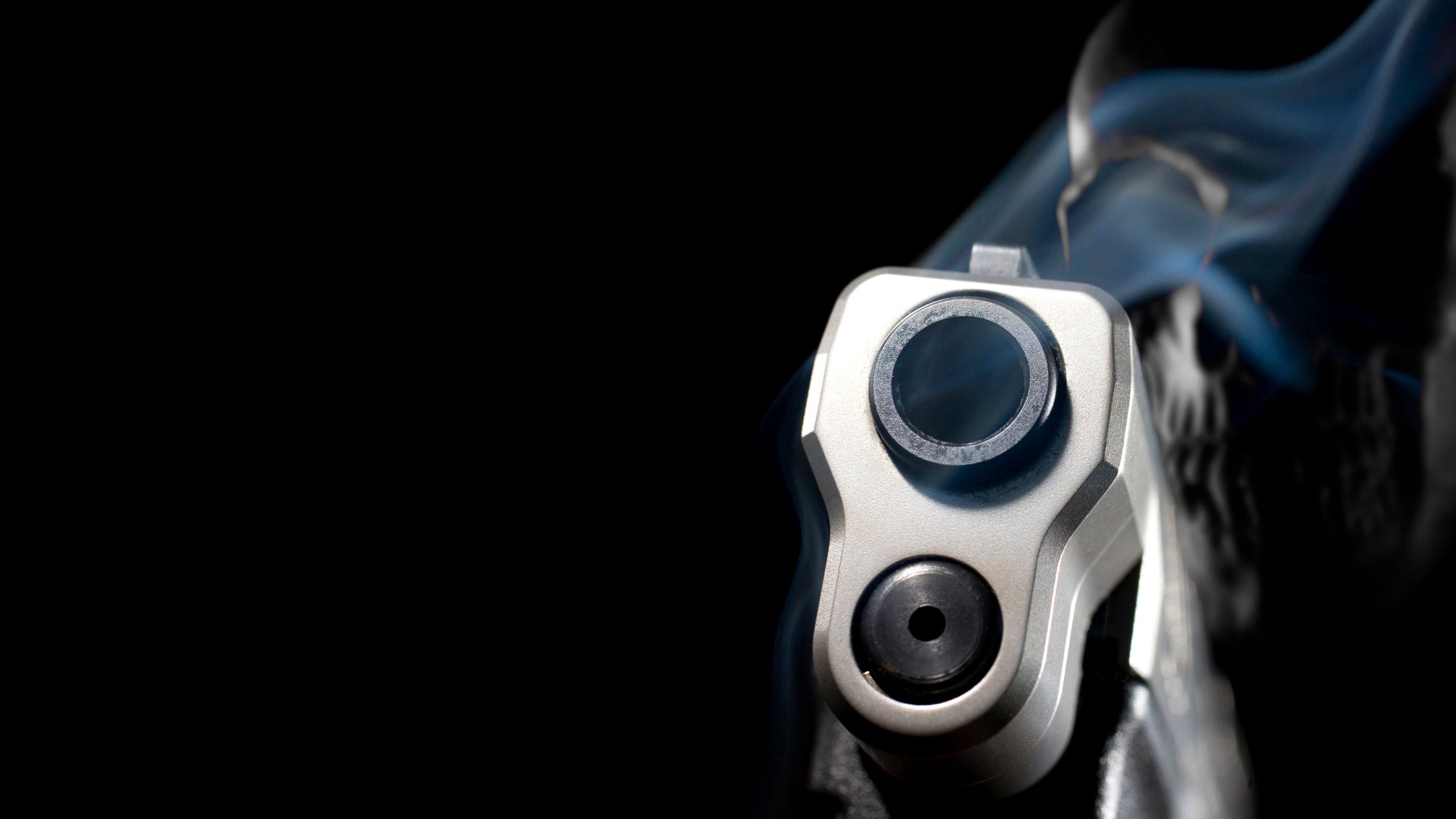 Teen shot after sneaking out to buy gun in St. Louis