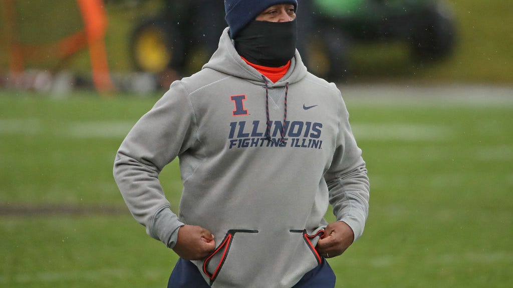 Texans to add Lovie Smith, Pep Hamilton to coaching staff: reports
