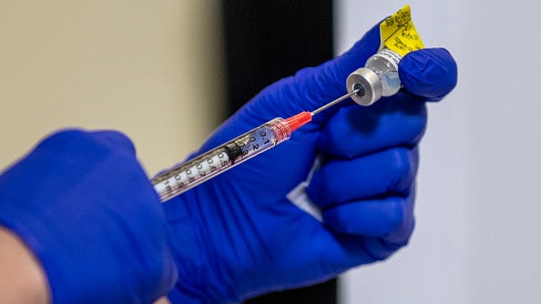 Lung doctor reveals what he experienced after taking COVID vaccine