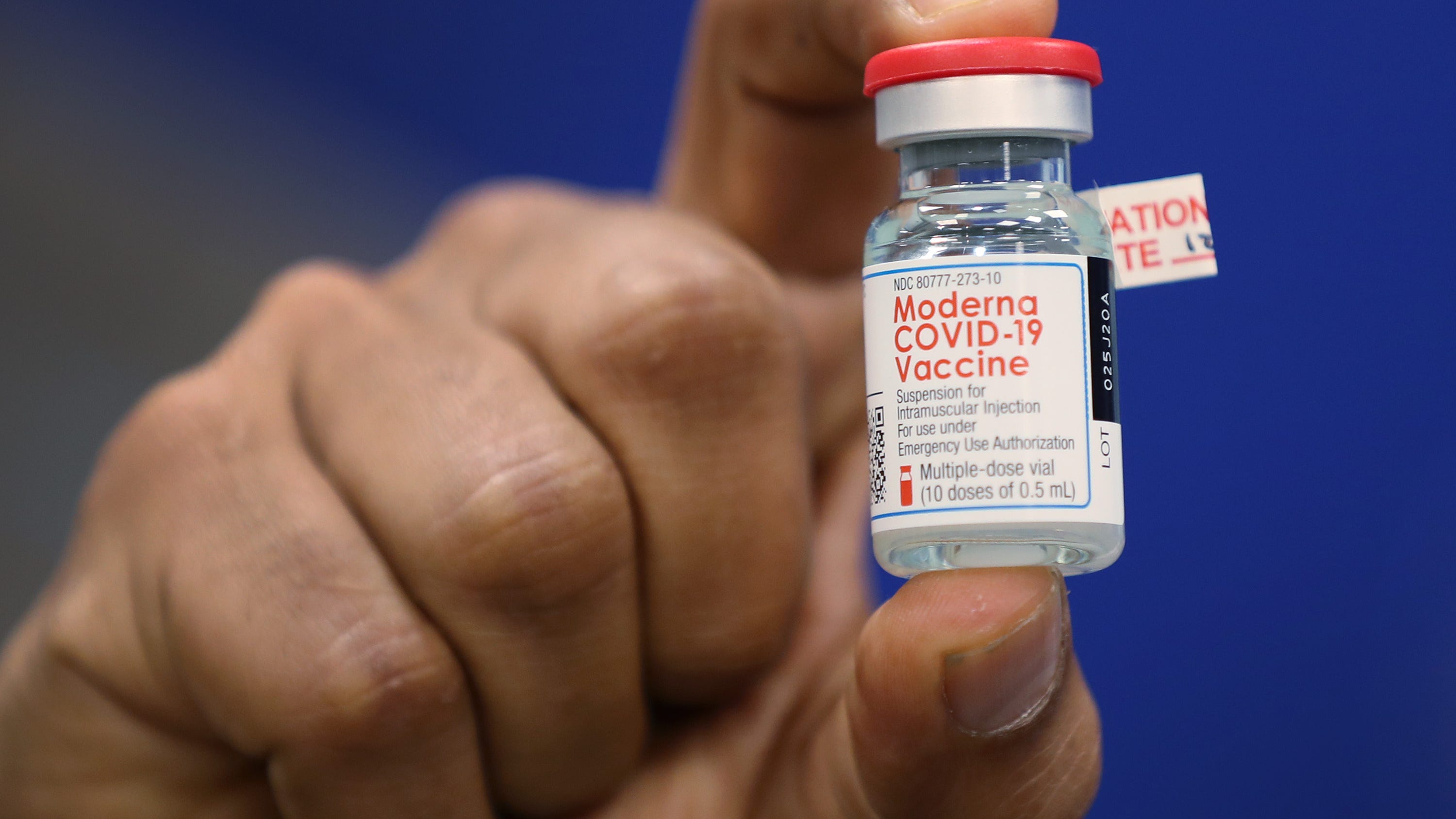 FDA advisers back Moderna's COVID-19 vaccine for older kids