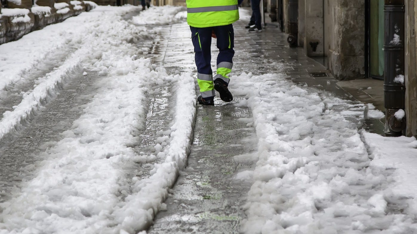 OSHA warns of cold stress for outdoor workers in winter weather