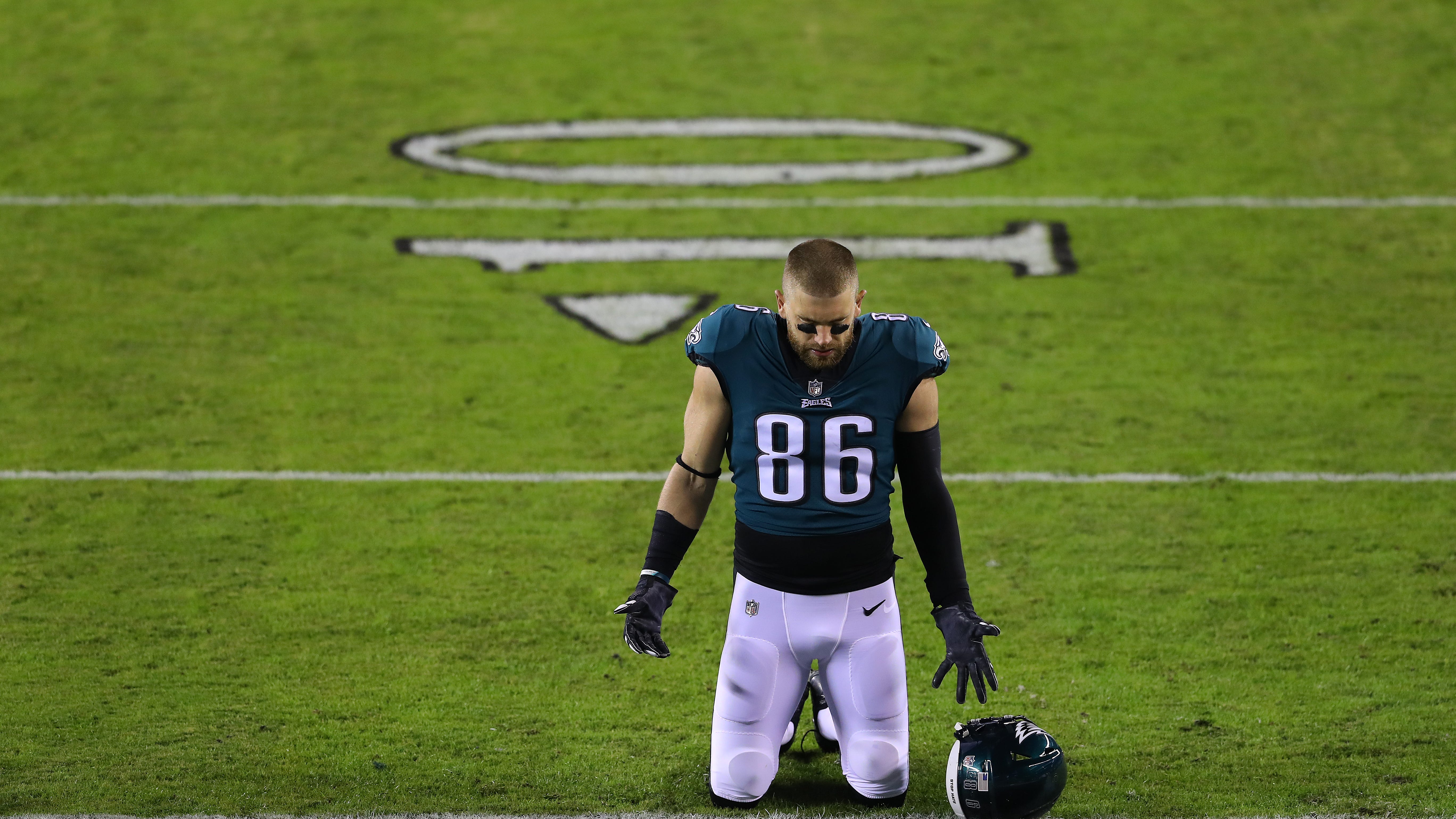 Zach Ertz a no-show for start of Eagles voluntary workouts