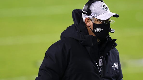 Social media reacts to Eagles seemingly tanking NFC East-deciding game