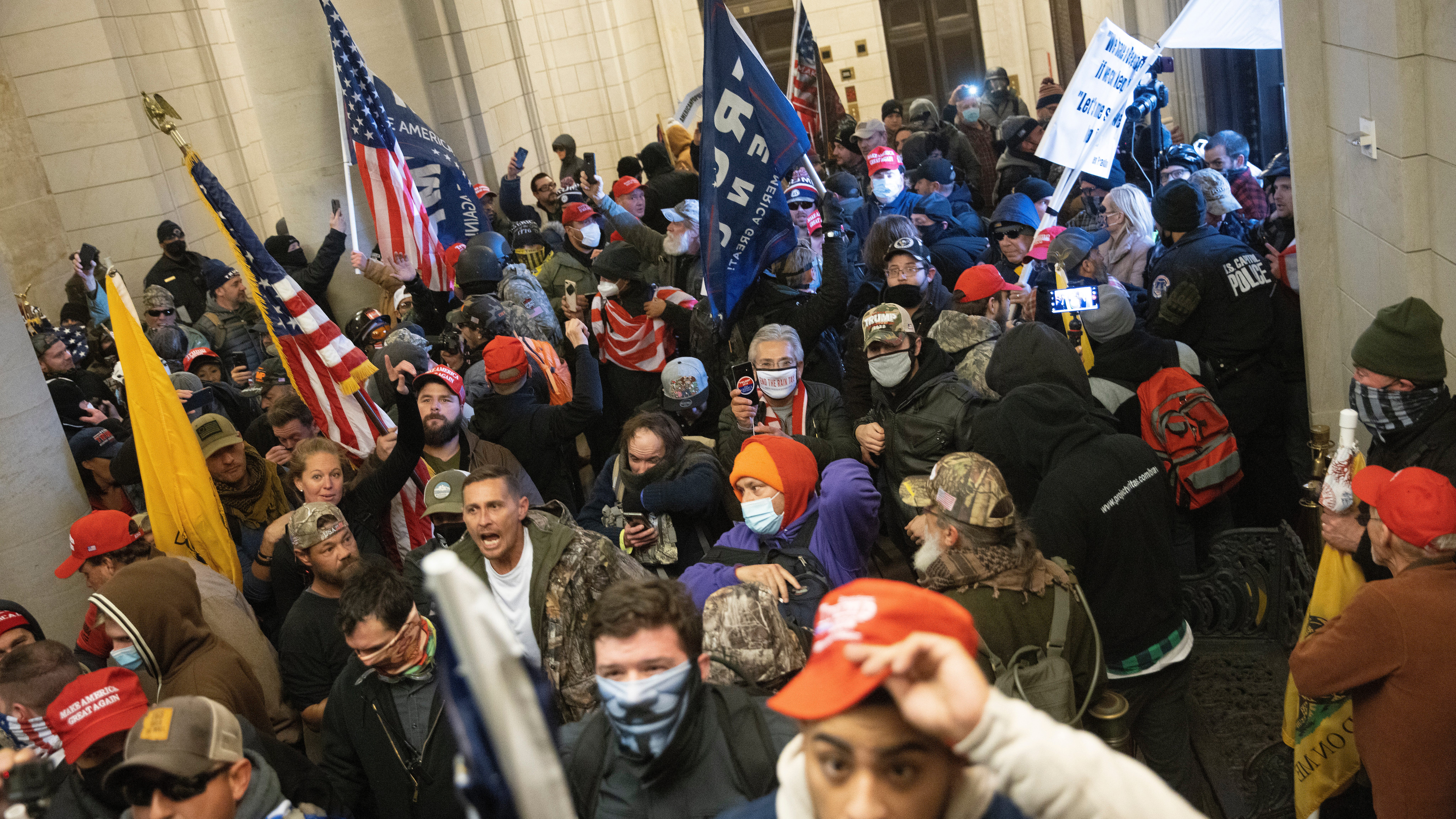 2 Long Island men arrested for breaking into Capitol during Jan. 6 riot