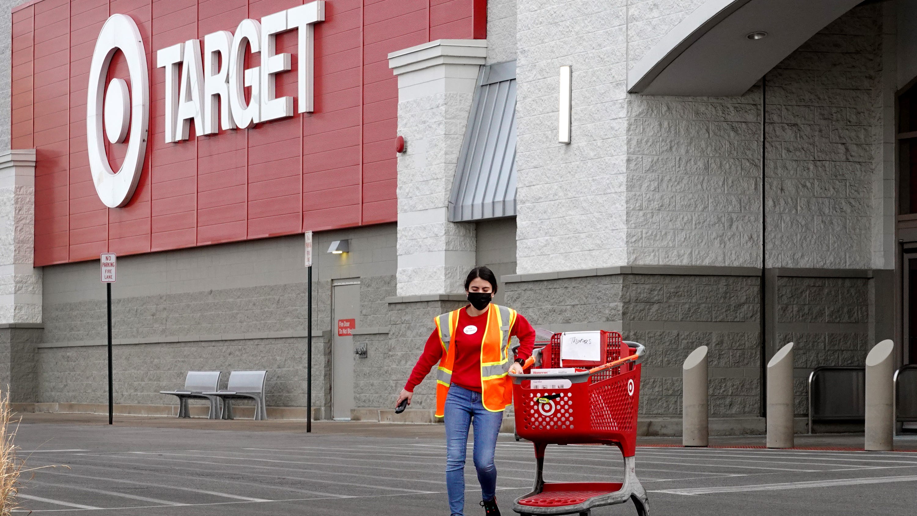 Target will let you add Starbucks coffee to your curbside pickup order