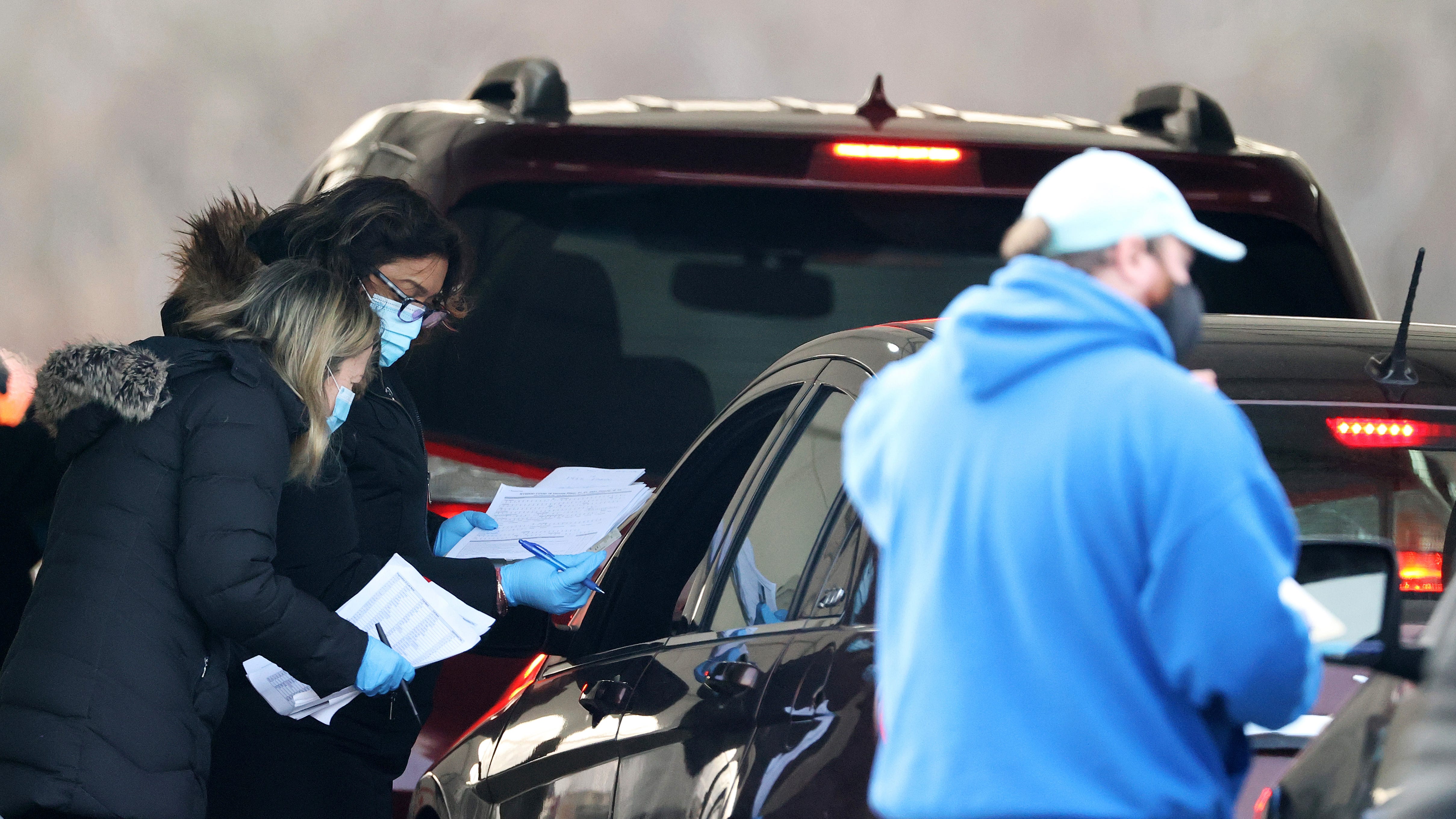 South African coronavirus variant found in NY resident: Cuomo