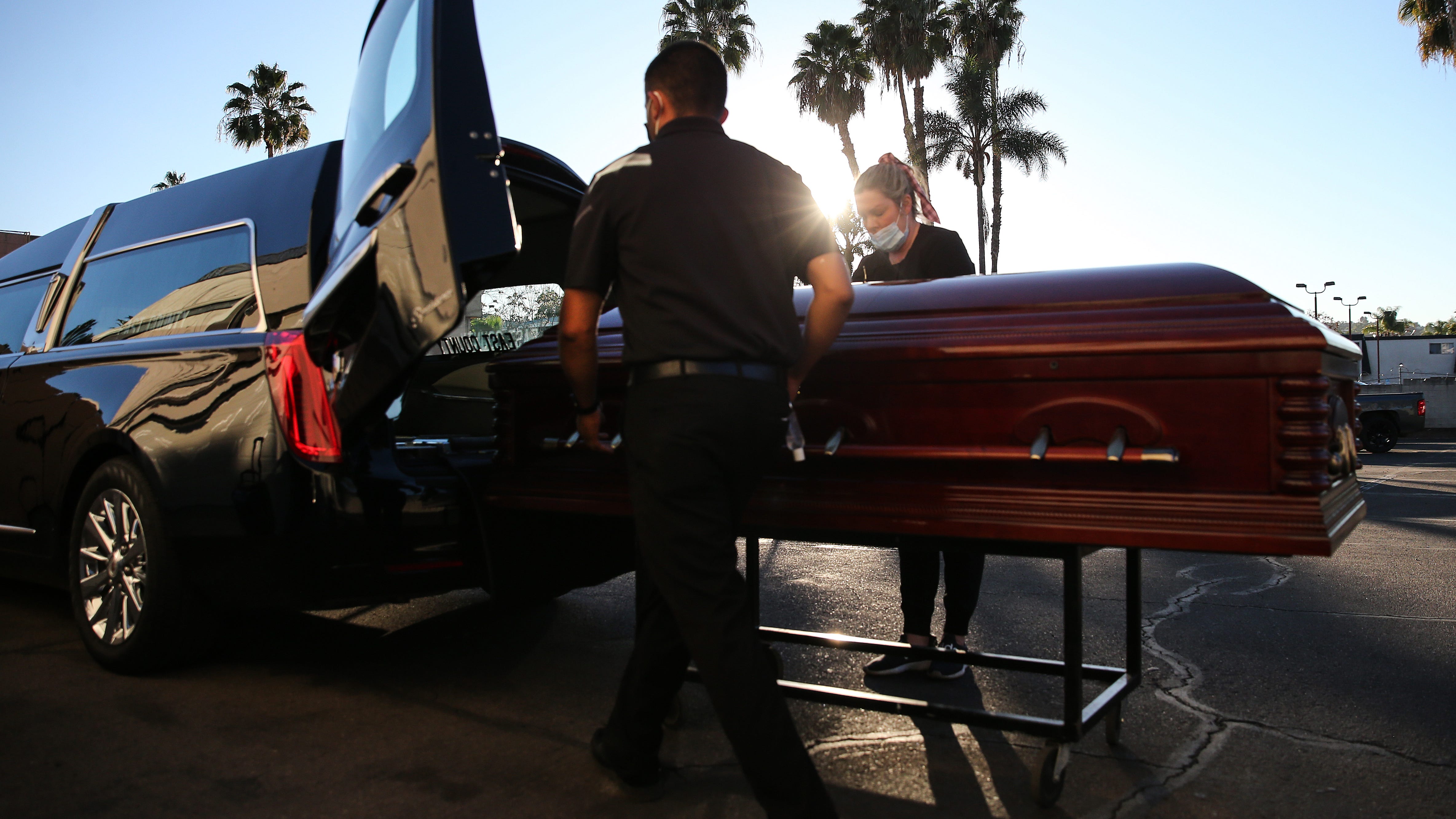 Nearly 1 million COVID-19 deaths: A look at the U.S. numbers
