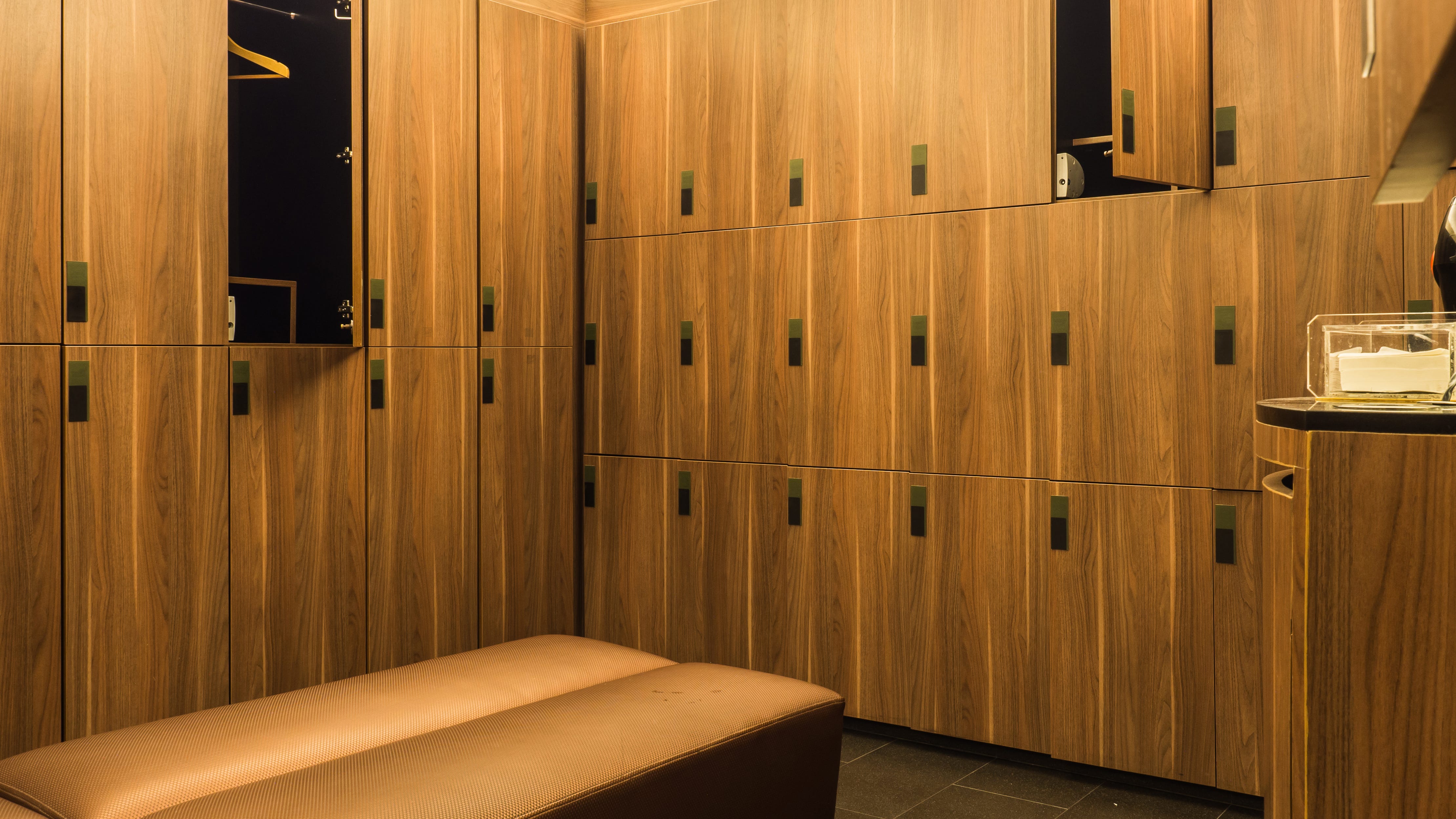 Man stabbed in a Naperville health club locker room