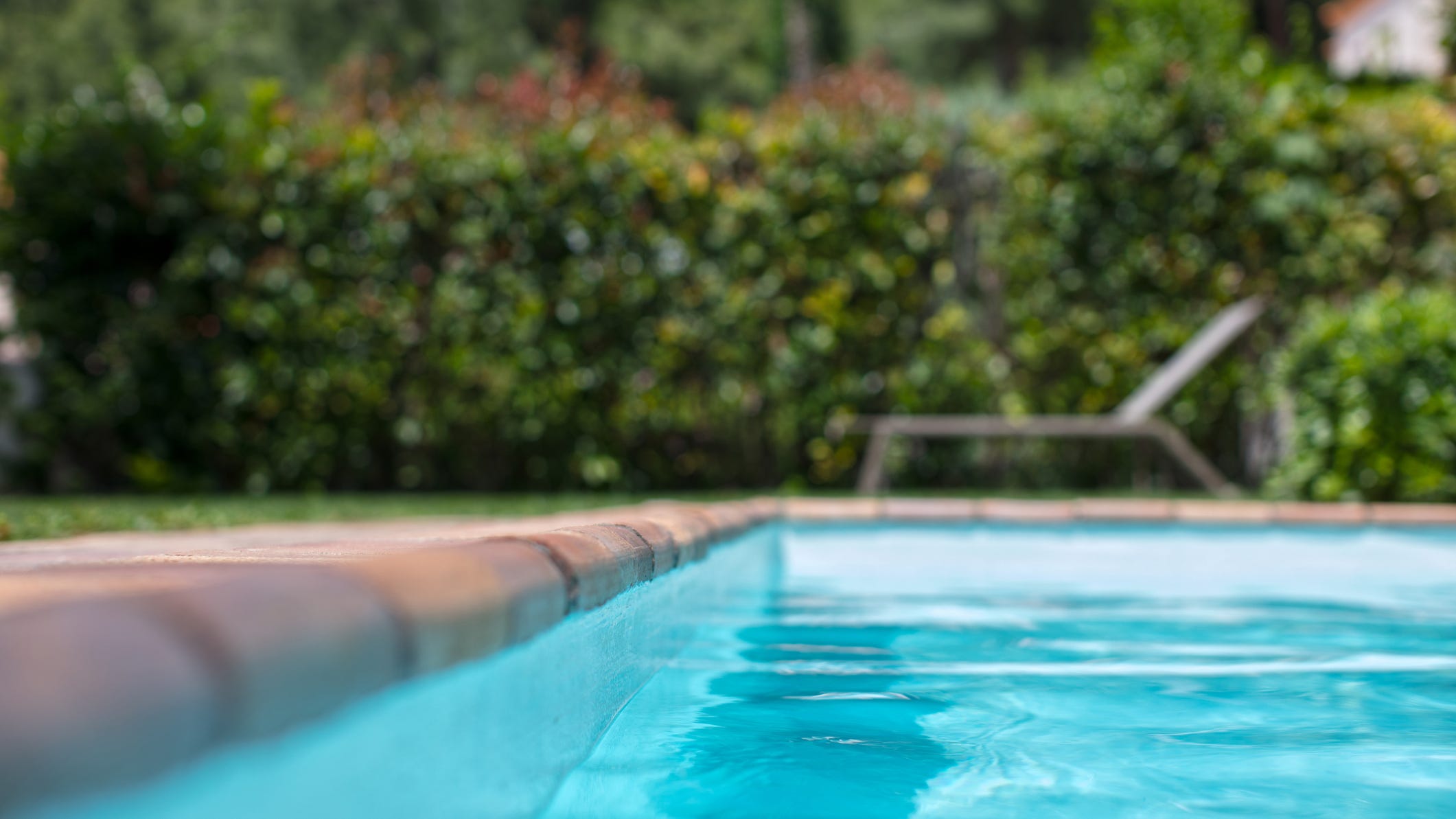 7-year-old saved from drowning in apartment pool by two children after adults didn’t notice