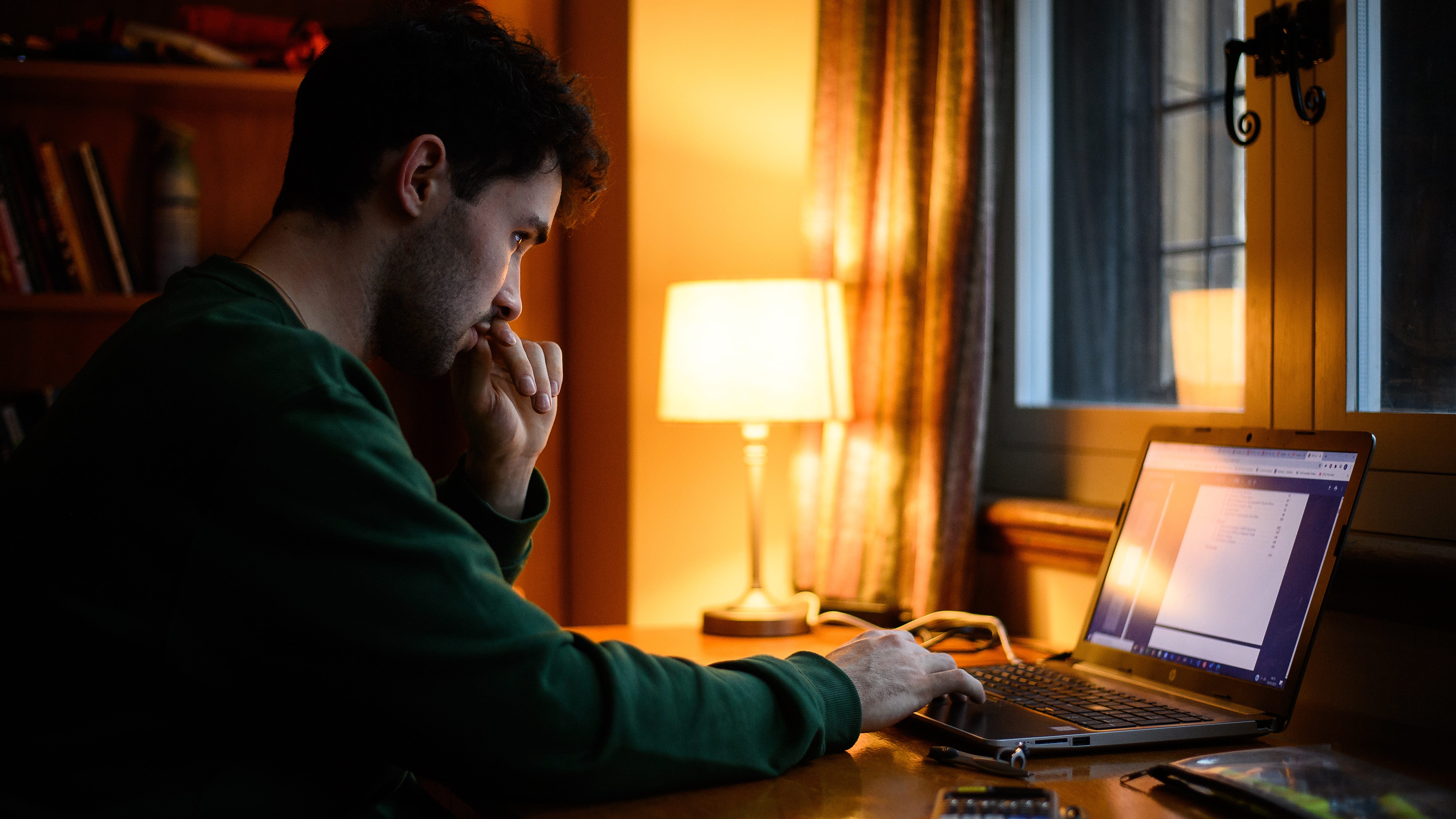 Pain in your knees? It could be all that screen time