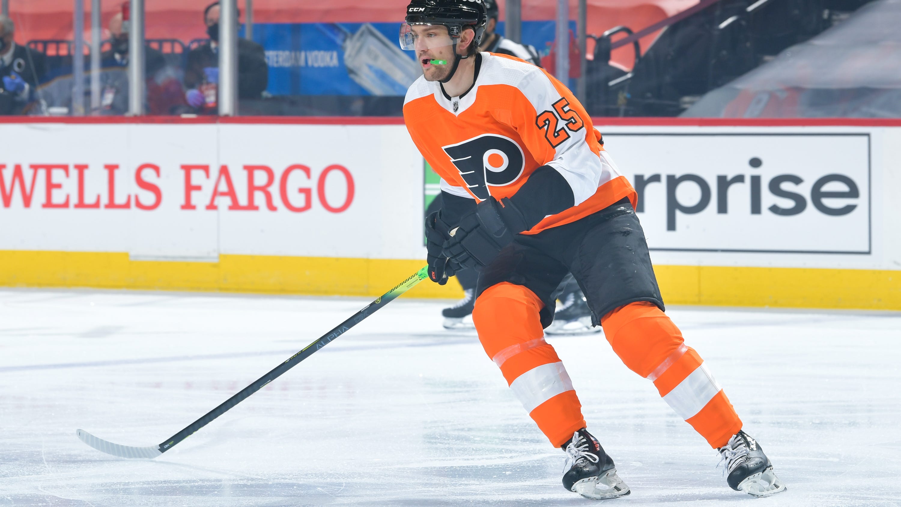 NHL insider sheds light on Flyers' attempts to trade James van Riemsdyk