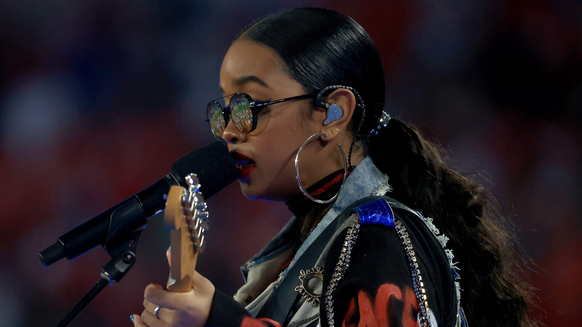 H.E.R. names the artists she dreams of collaborating with and we’re here for it