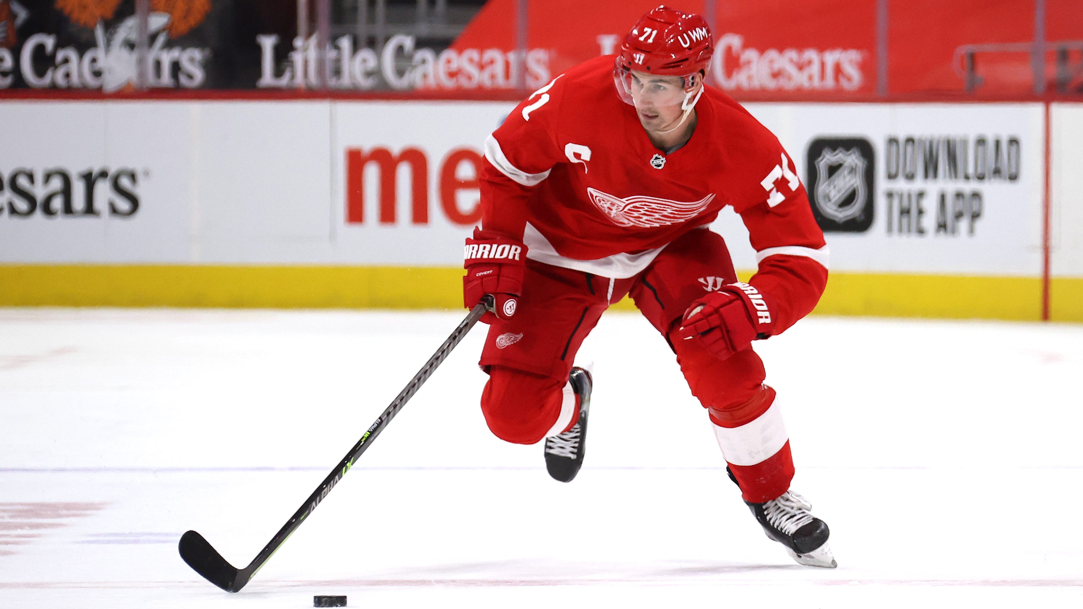 Larkin: Red Wings could be playing 'hockey into the spring'