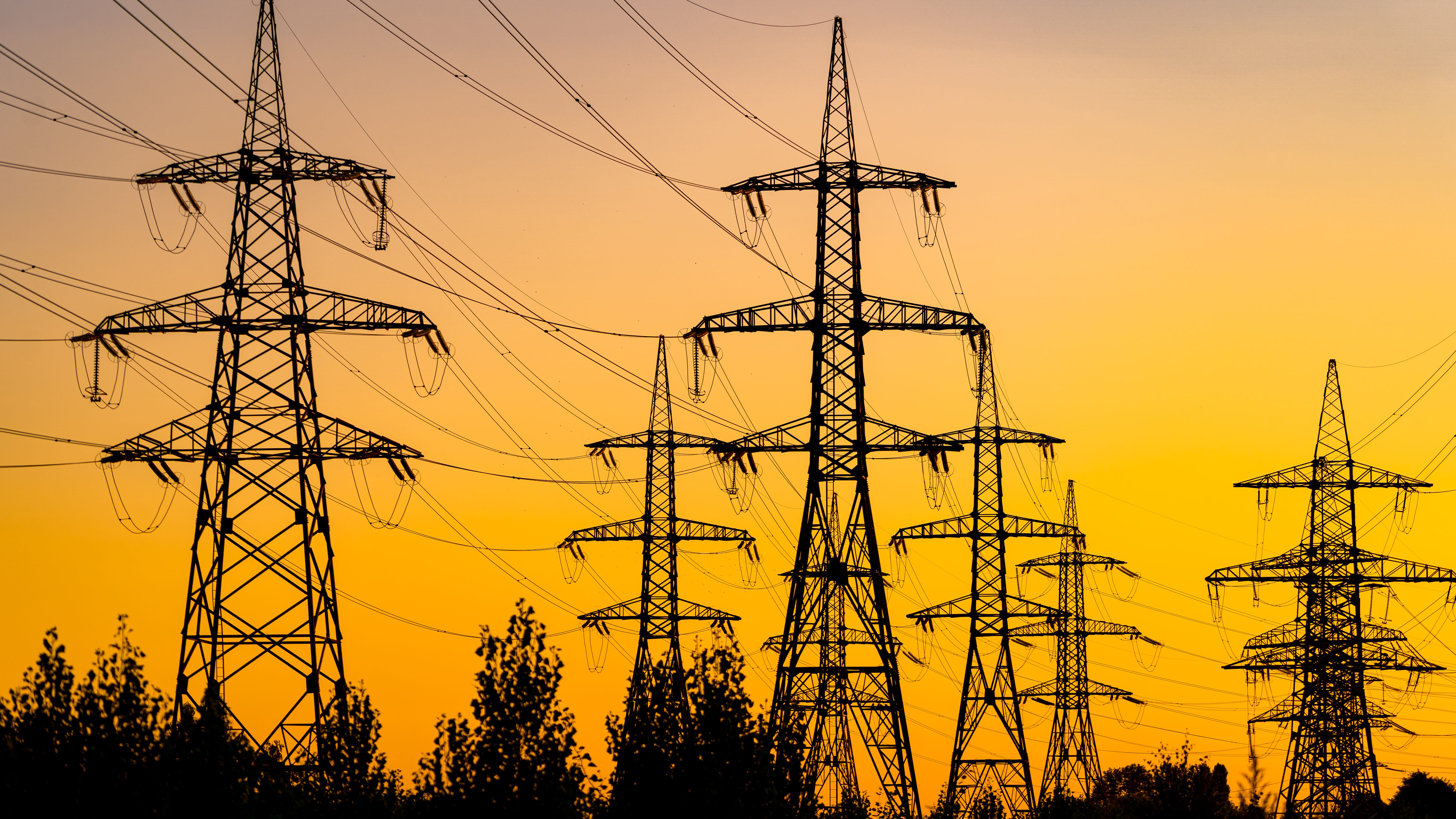 DTE reportedly issuing $100 credits to eligible customers still without power Monday