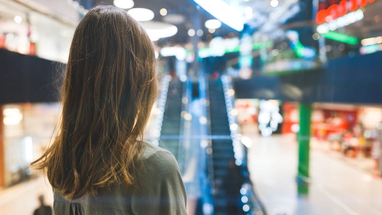 Parks Mall to require teens to be accompanied by adults during certain days, hours