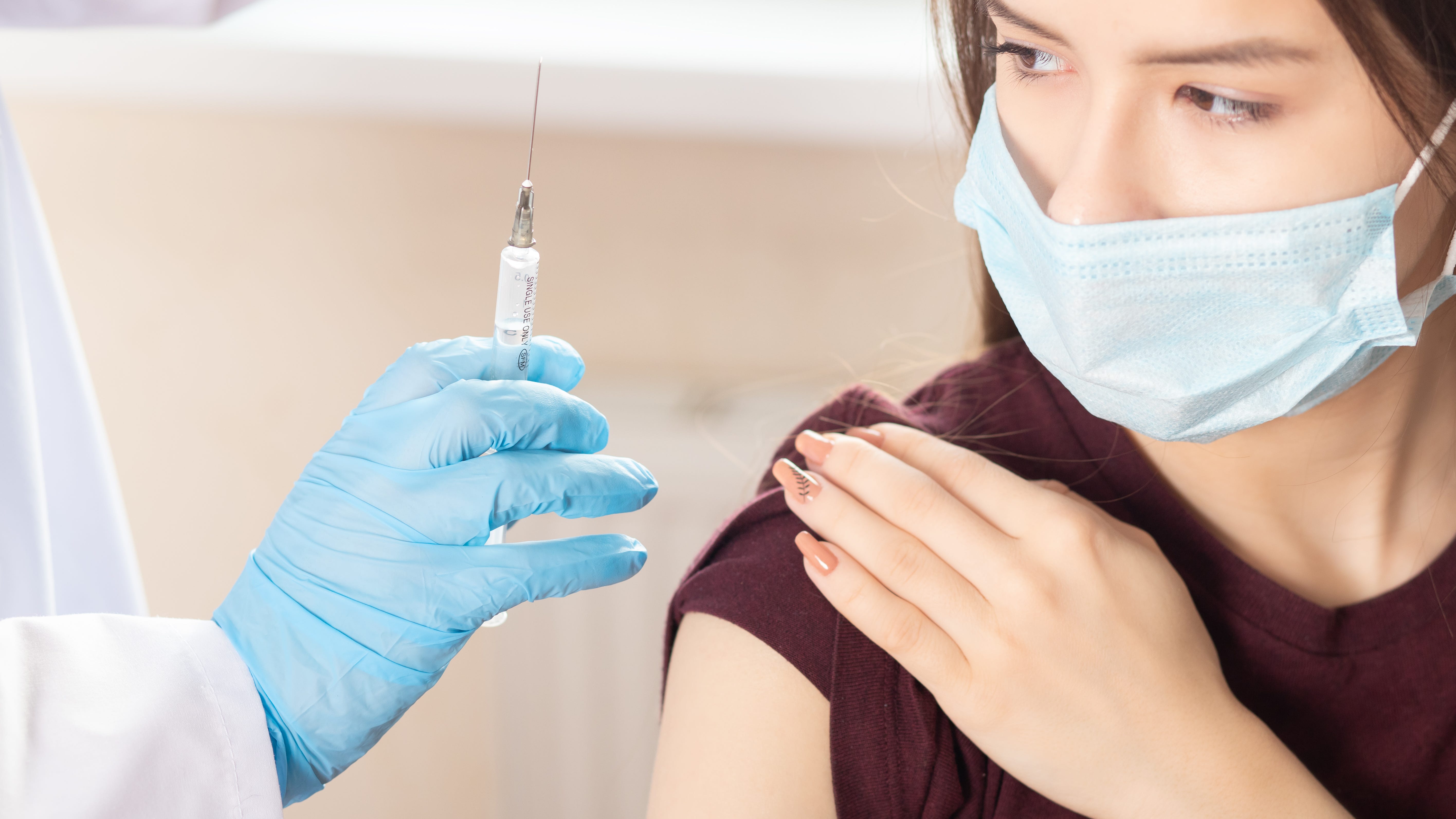 Fauci says vaccine mandates are 'not something new,' supports students getting COVID-19 vaccine