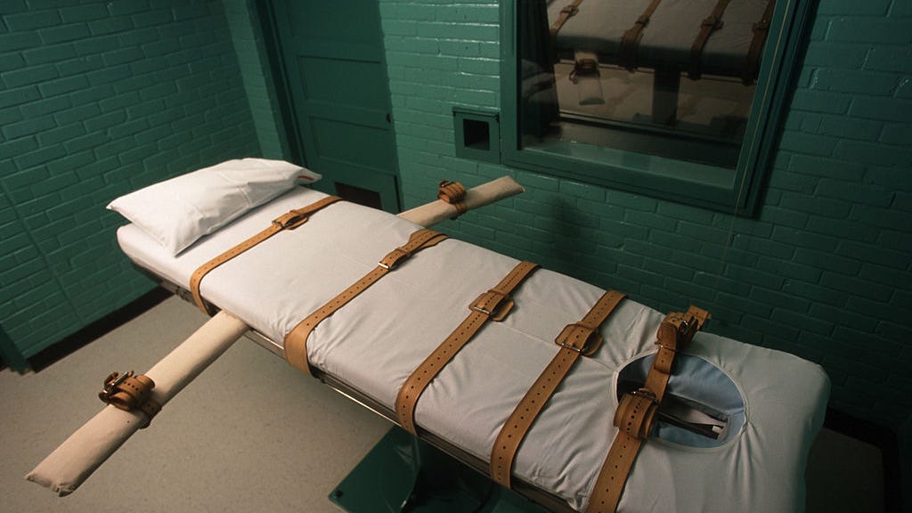 Killer laughs, jokes during execution