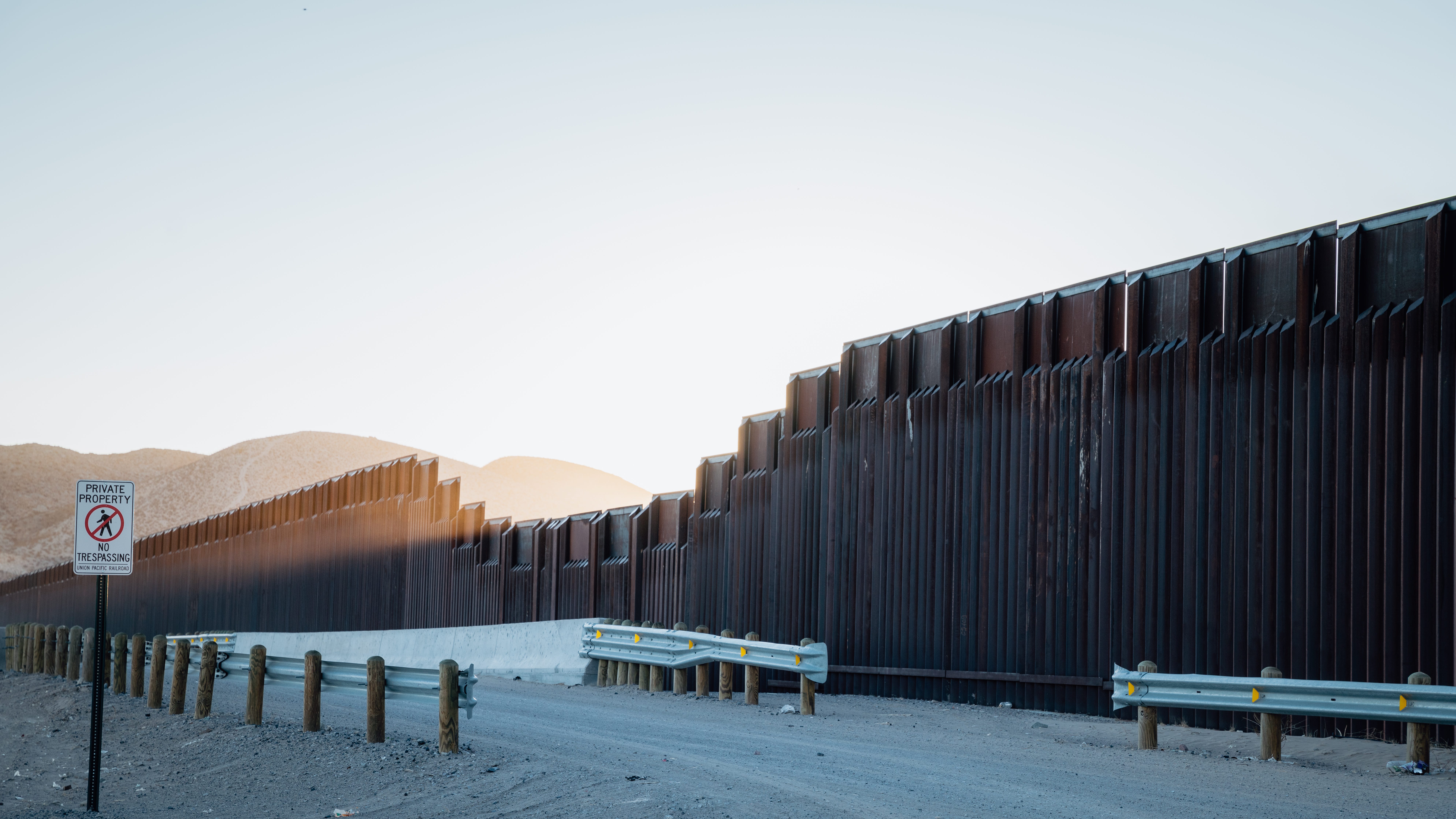 Fort Worth: Gov. Abbott signs bill to almost triple Texas' border security funding
